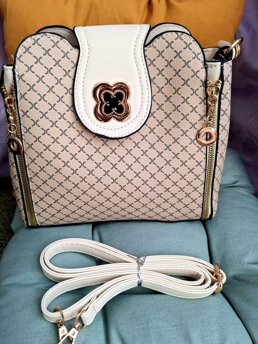 Стилна дамска  чанта