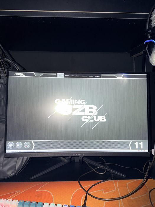 Монитор, клавятюра