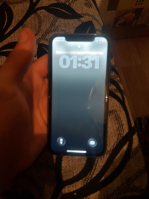 Обменяю iPhone 11 на iPhone 12