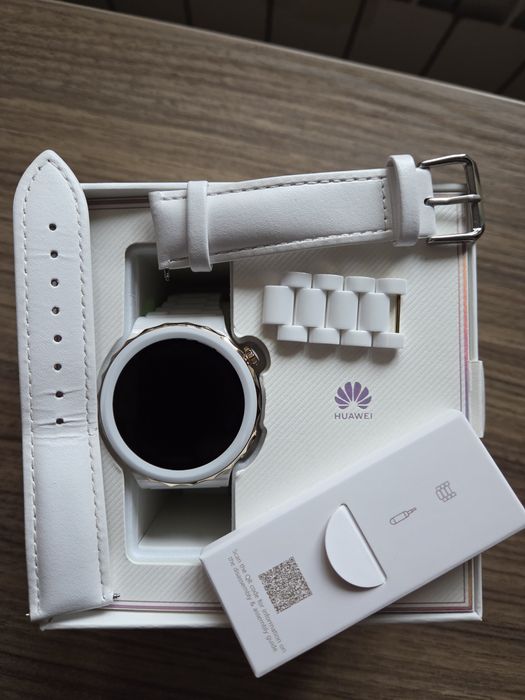 Huawei Watch GT 3 Pro Ceramic Gold