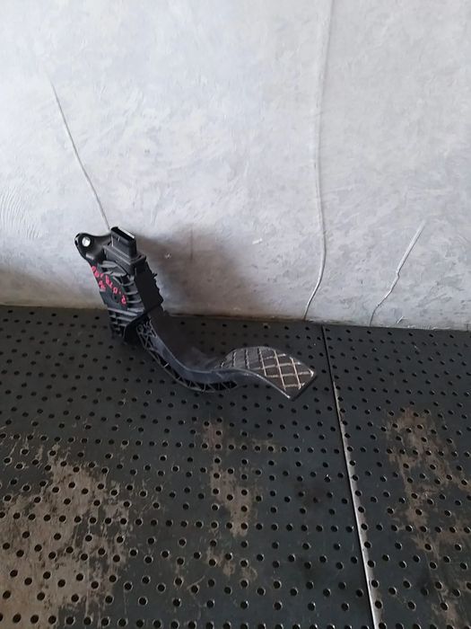 Pedala acceleratie 2.0 tdi audi a4 b9 8w 8w1723523 6pv01164201