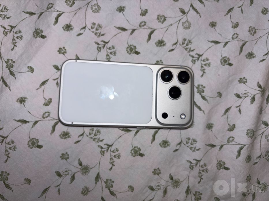 Iphone 14 pro (17 pro korpus taqilgan)