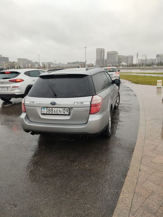 Субару Оутбек 2.5 бензин  Автомат
