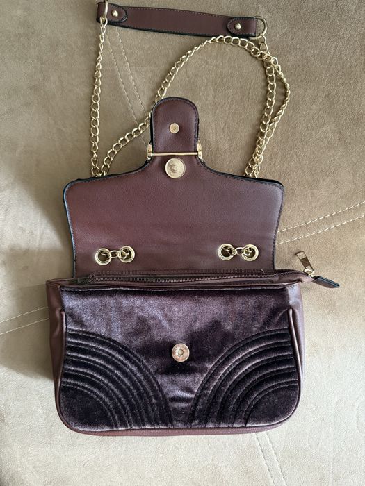 Нова дамска чанта