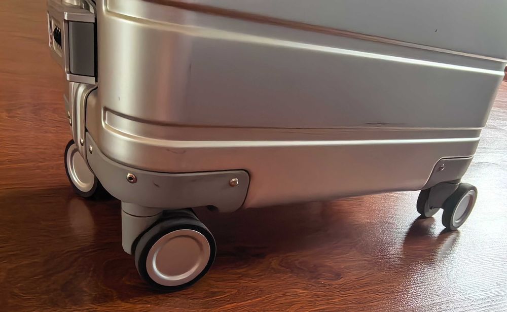 Продаю не большой чемодан