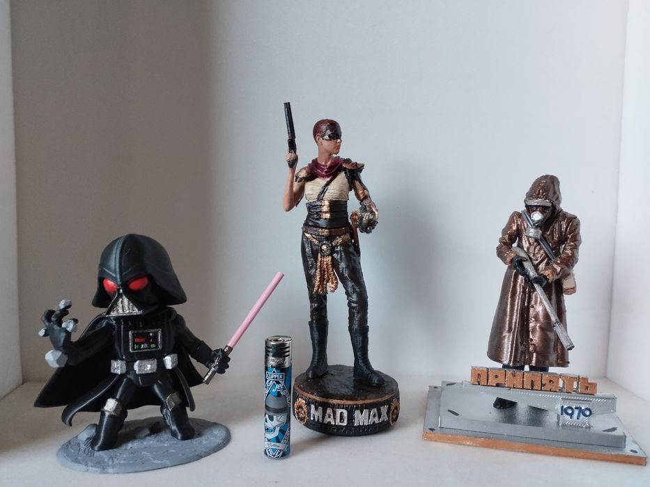 Фигурки на герои от филми (И по поръчка)