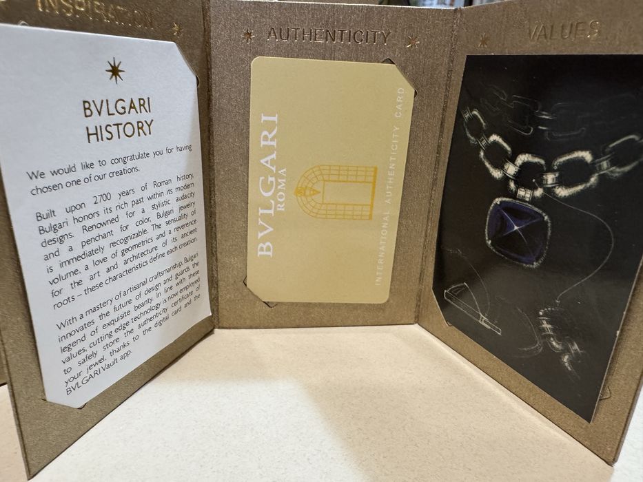 Гривна Bvlgari Serpentj