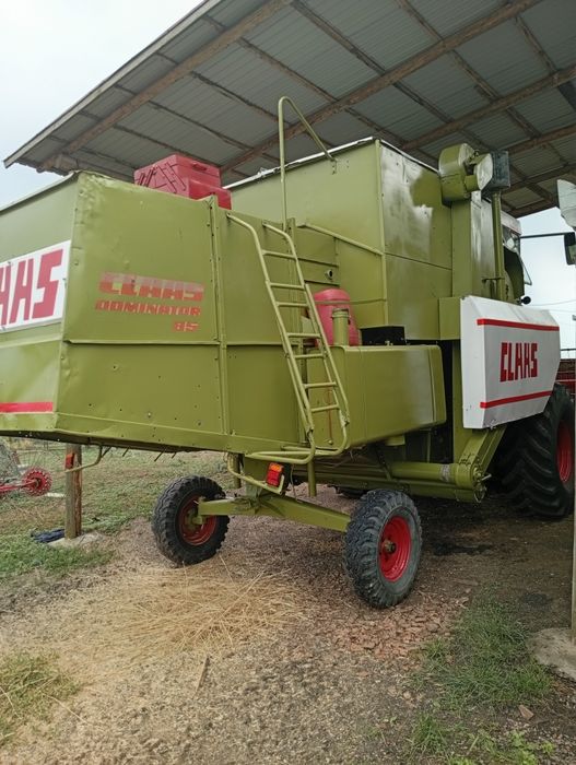 Vând Combina Claas 85