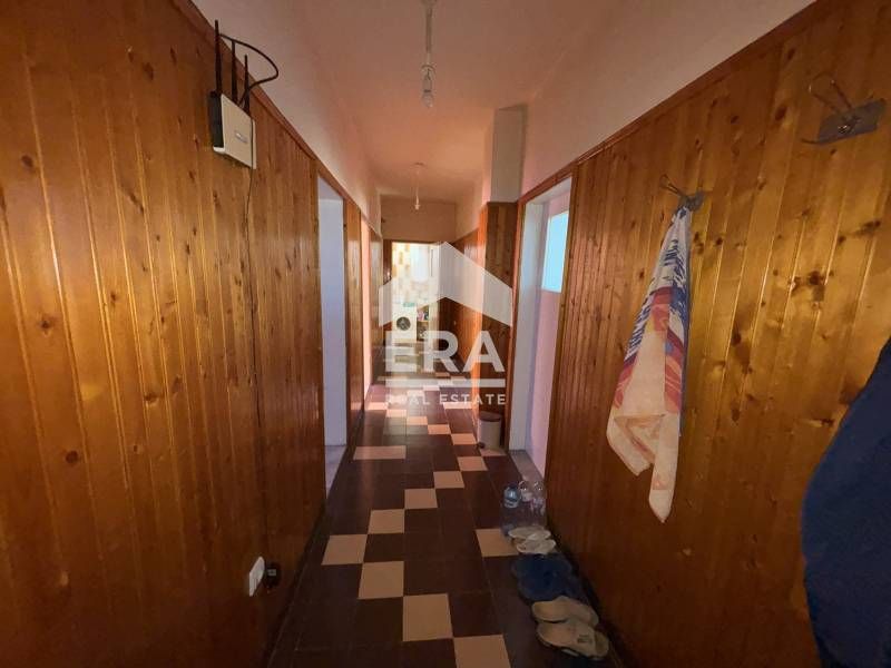 Само в Ера Имоти Хасково! Просторна самостоятелна къща в Димитровград