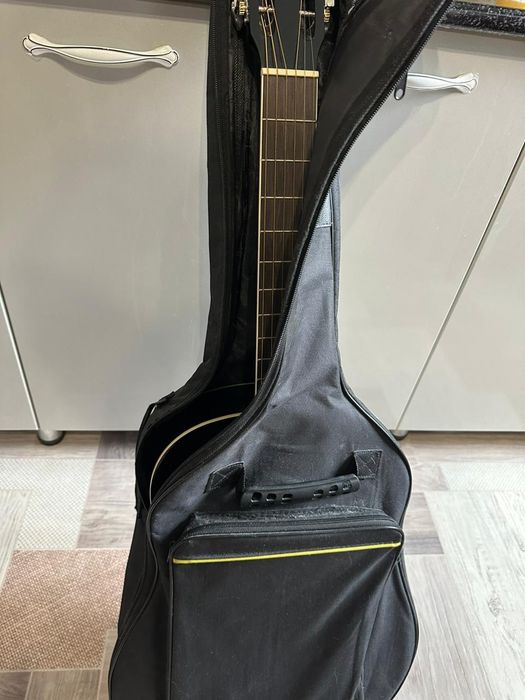 Продам гитару. Новую