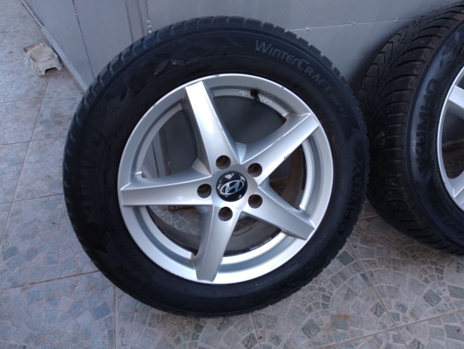 Алуминиеви джанти Ronal 5*114.3*16 със зимни гуми Kumho 205/60/16 23 г