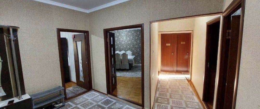 Продается 4/3/5 квартира ТТЗ Ахмад Югнаки