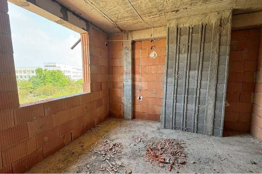 Продава се Тристаен апартамент в Шумен, Тракия - 83 кв.м за 1186 €/кв.м - Снимка #7