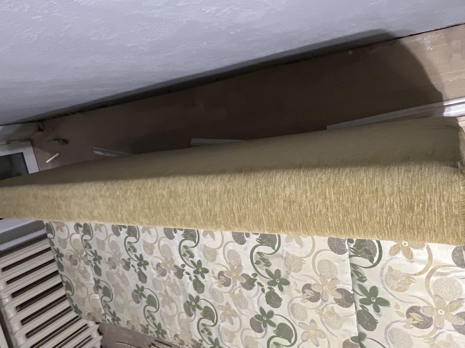 Диван срочно.