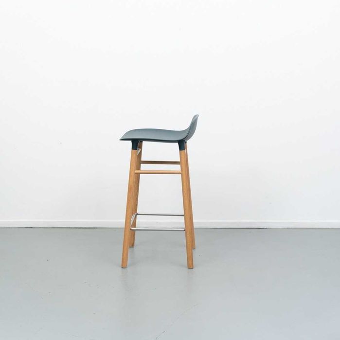 Табуретка „Normann Copenhagen“, дизайнер: Саймън Легалд