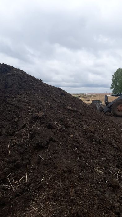 Доставка:перегной,чернозём, песка, щебня