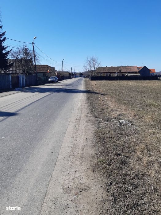 Teren intravilan construibil utilitati asfalt central Lunca Calnicului