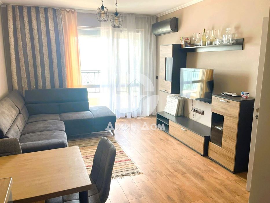Продава се Двустаен апартамент в Свети Влас - 65 кв.м за 2385 €/кв.м - Снимка #2