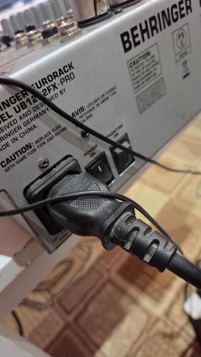 Mixer Behringer UB1222FX PRO
