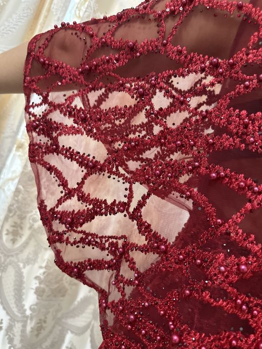 Платье вечернее, в отличном состоянии