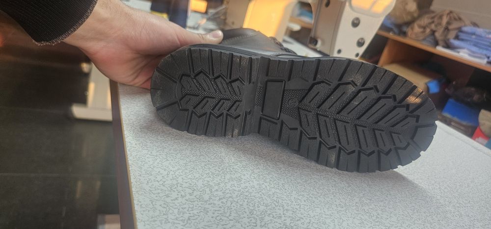 Рабочий ботинки размер 38