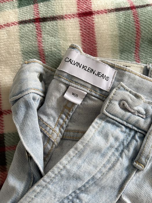 Blugi Calvin Klein 25