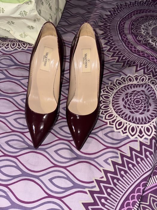Продам туфли женкие Valentino