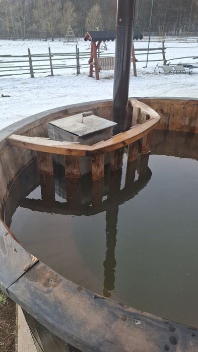 Ciubar pentru baie cu soba pe lemne