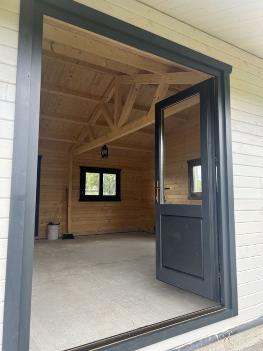 Case de grădină, de vacanță și de locuit din lemn de înaltă calitate.