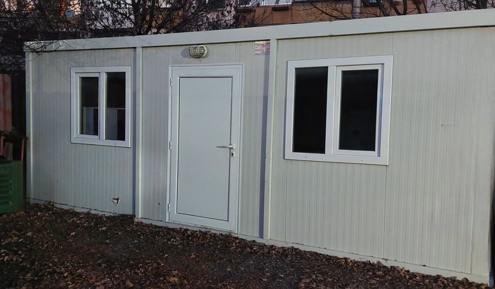 Продавам напълно оборудван павилион