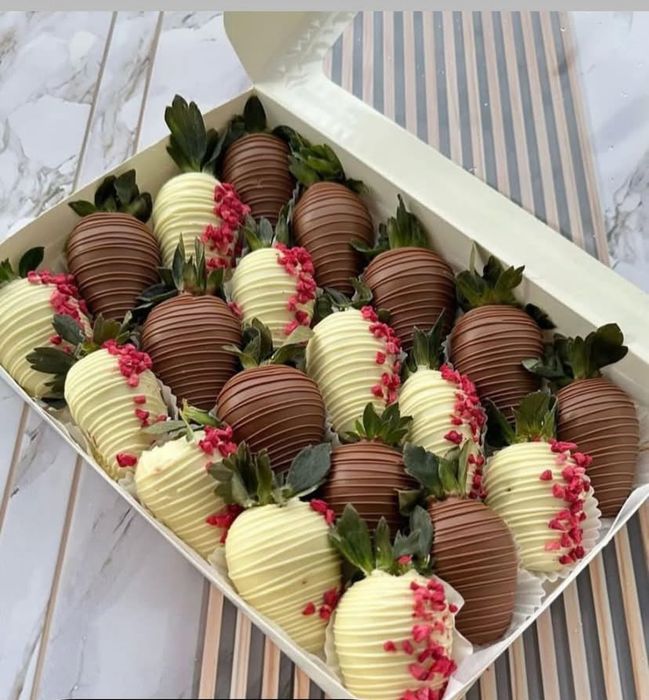 Клубника в шоколаде на заказ