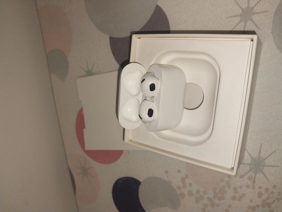 AirPods 3 (не рабочие, с коробкой)