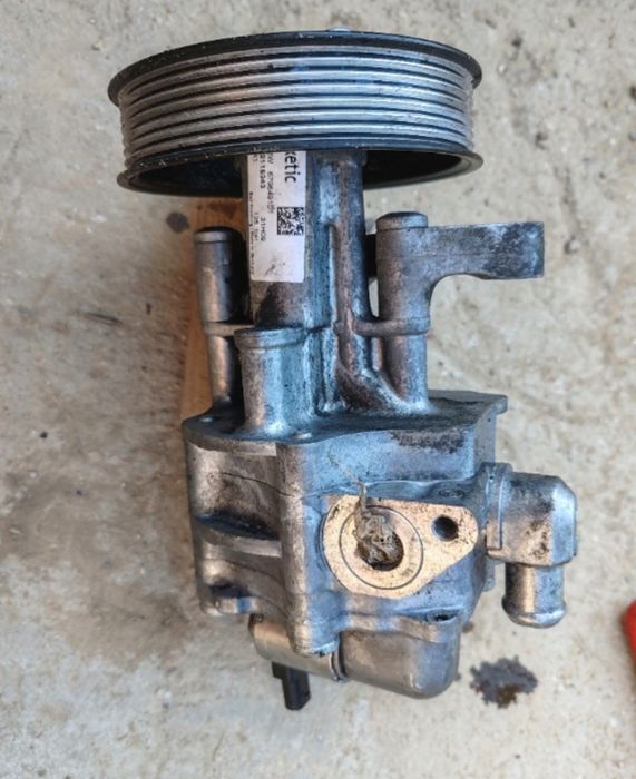 Pompa servo Cod: 679649101 BMW Seria 7 F01/F02 [2008 - 2012]
