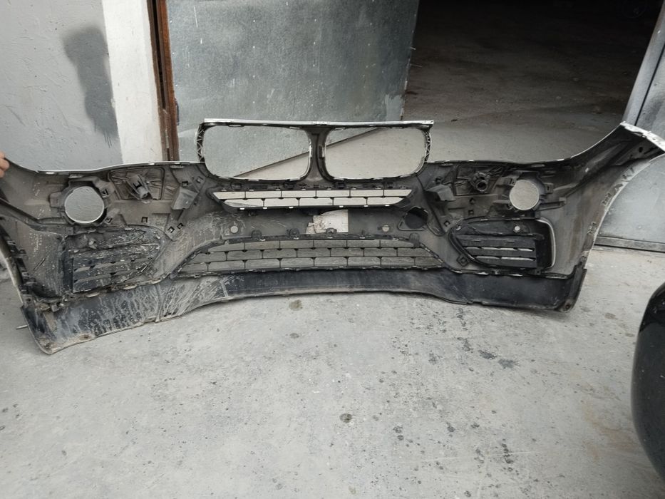 Переднии Бампер BMW F16