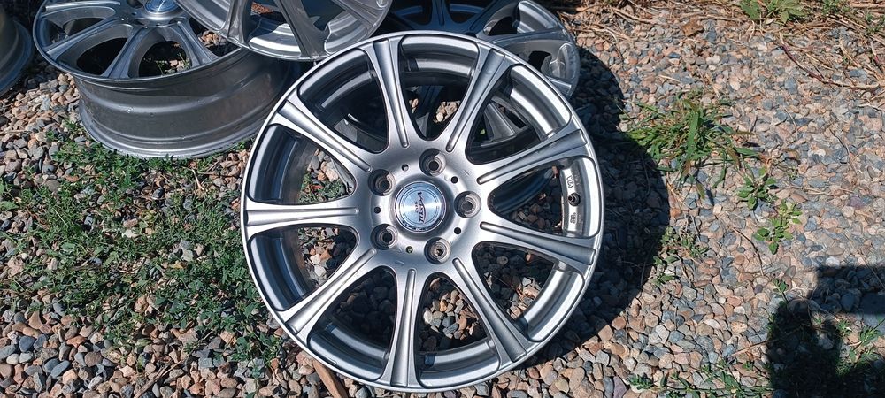 , продам  комплект дисков привозные 5 114.3 на 15