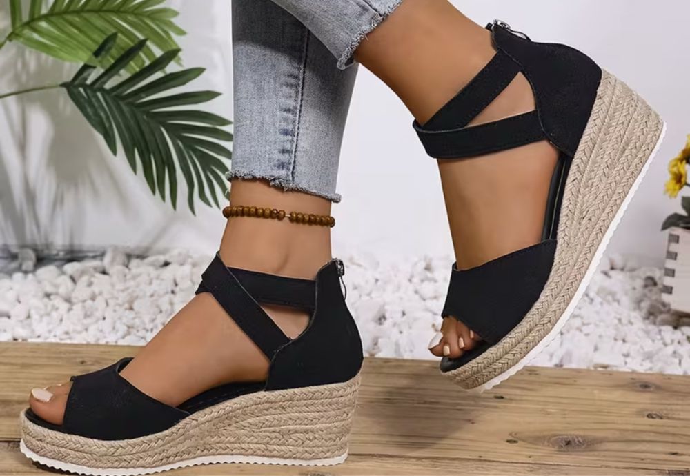 Продам  босоножки   36 р