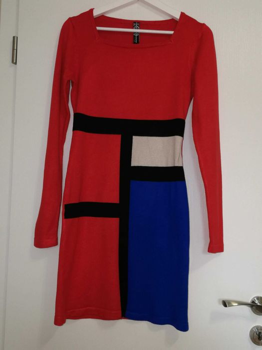 Дамска червена рокля, размер S