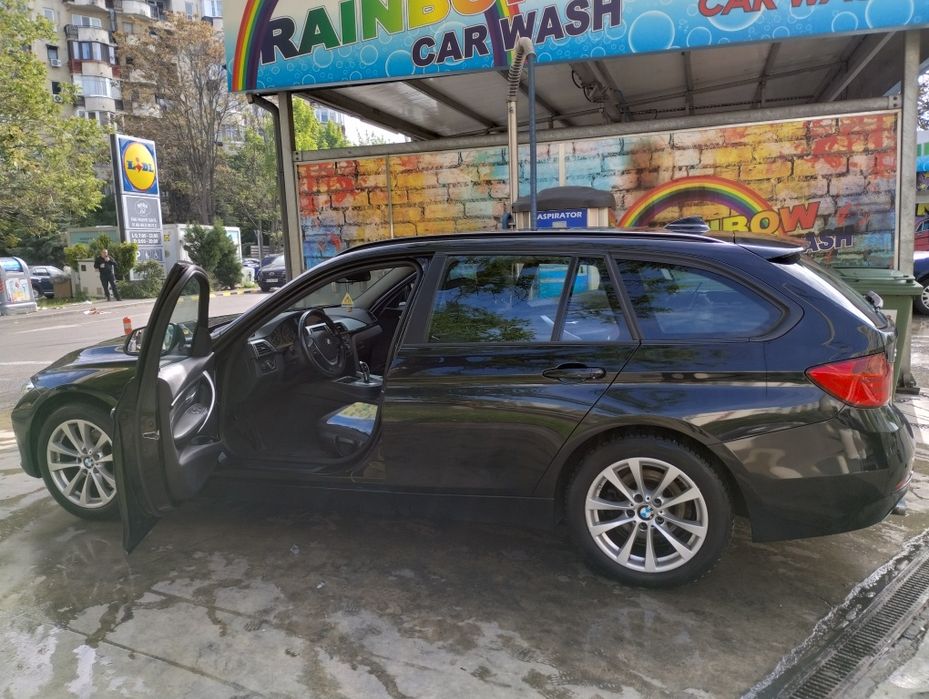 BMW 320D X Drive