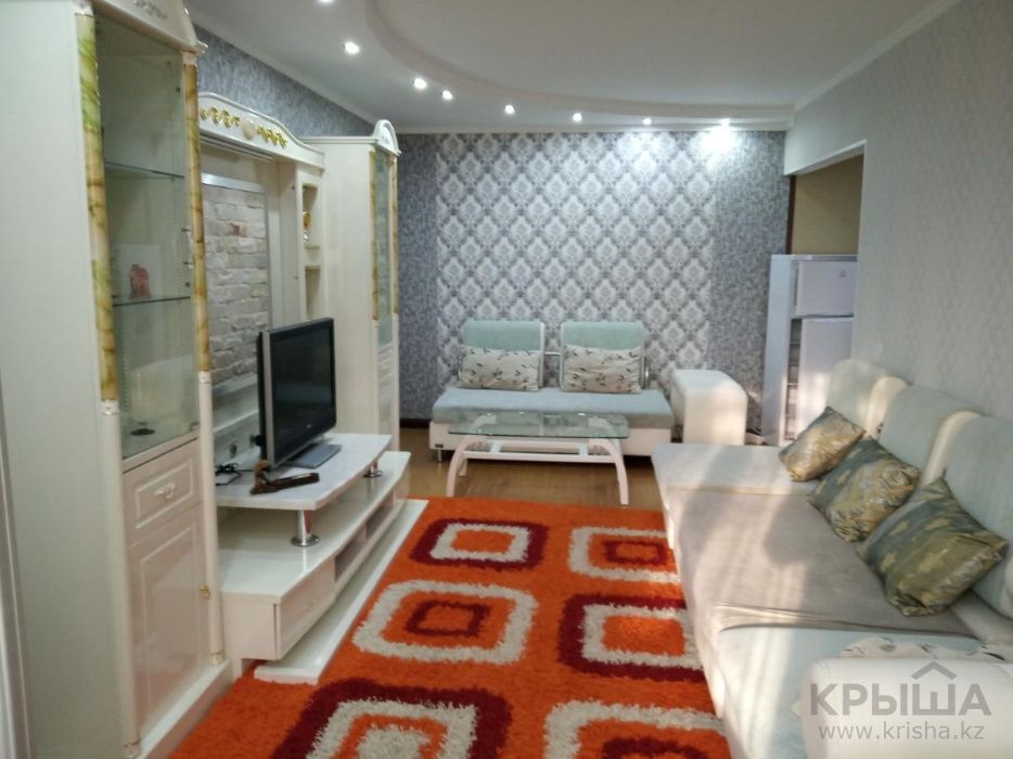 Сдам 2 км., квартиру в центре