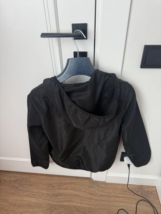 Продам ветровку на мальчика