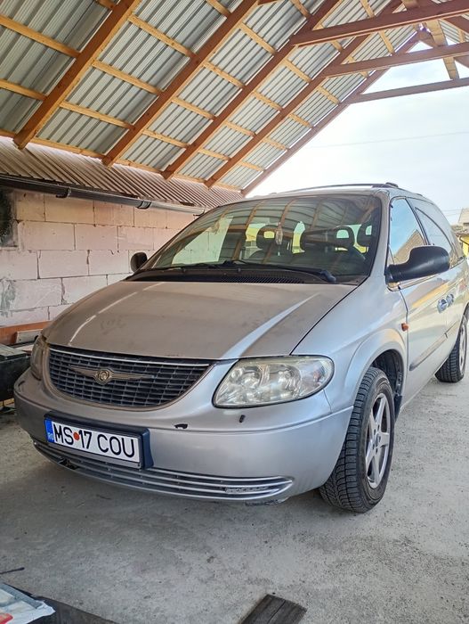 CHRYSLER Voyager