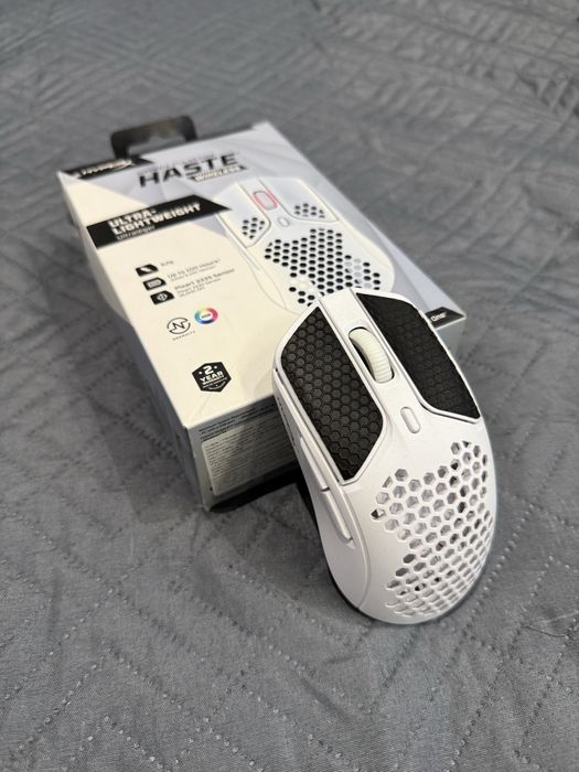 Игровая мышь Мышь HyperX PulseFire Haste Wireless белый