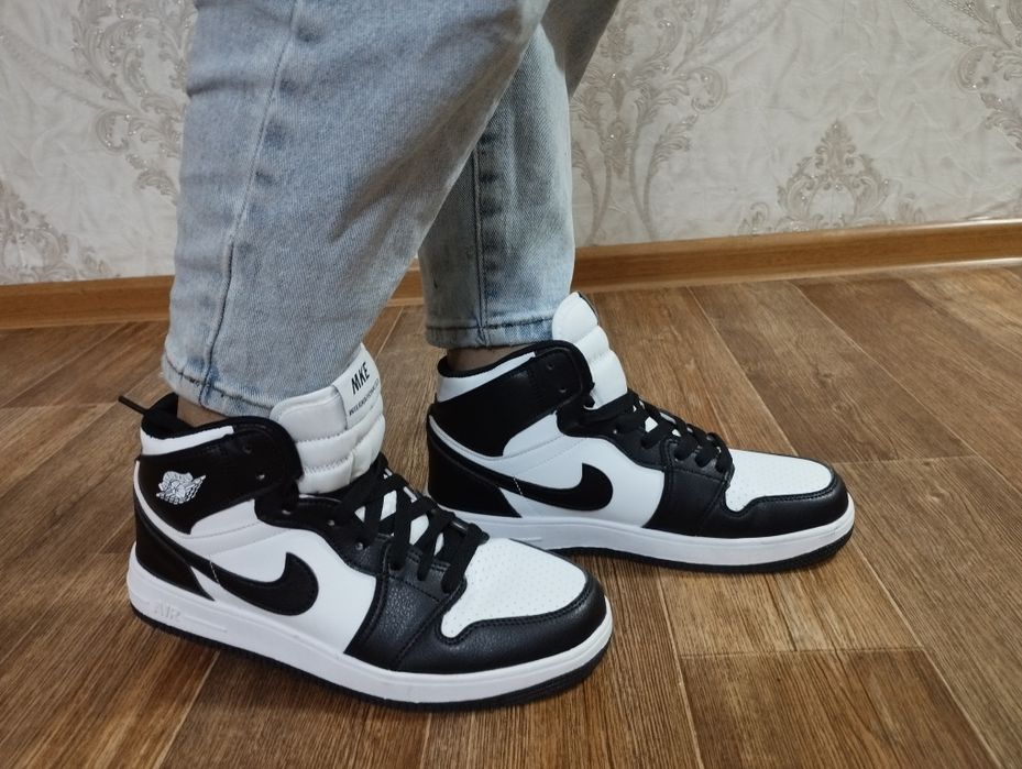 Продам кросовки джогеры