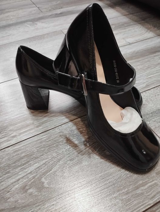 Официални и ежедневни обувки