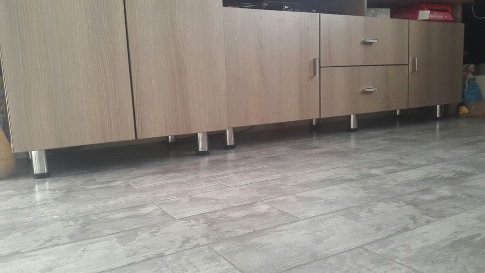 Шкаф горка в гостиную.