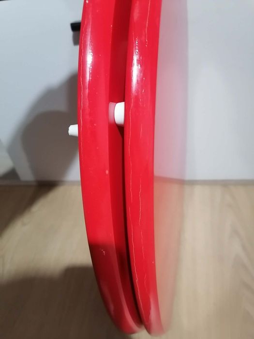 Капак за тоалетна чиния