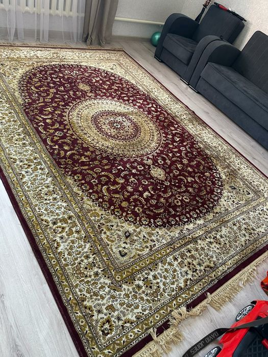 Ковёр продам миллионник