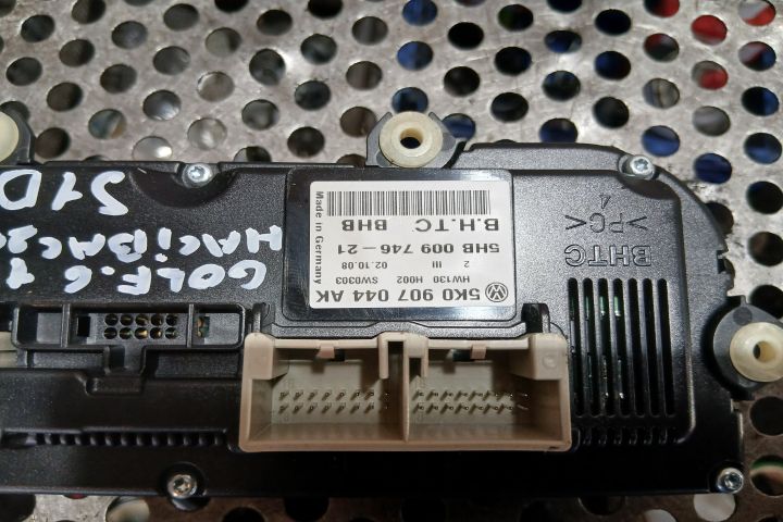 Comanda clima 5K0907044AK 5K0907044AK Volkswagen VW Golf a 6-a genera