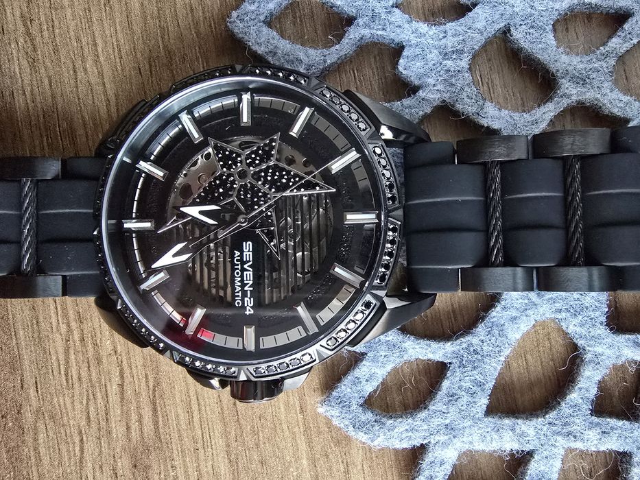 Часовник Seven-24 Automatic