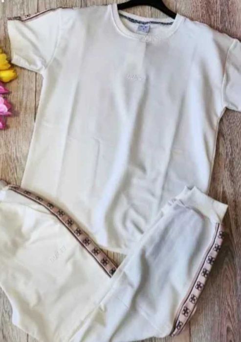 Дамски комплекти